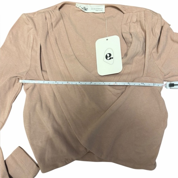 Elodie NWT Women’s Pink/Beige Long Sleeve Twist Crop Top size XS - Picture 4 of 6